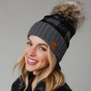 NWT Plaid Pom Pom Hat